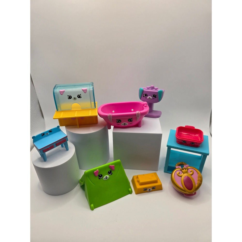 Shopkins Happy Places Petkins Furniture Lot Lil Secrets Heart Locket Pink Blue